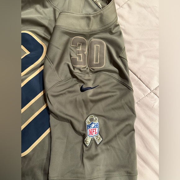 4x🎉HP🎉 LA Rams Nike Jersey SALUTE TO SERVICE Special Edition 🇺🇸 Gurley II #30 - Picture 13 of 16